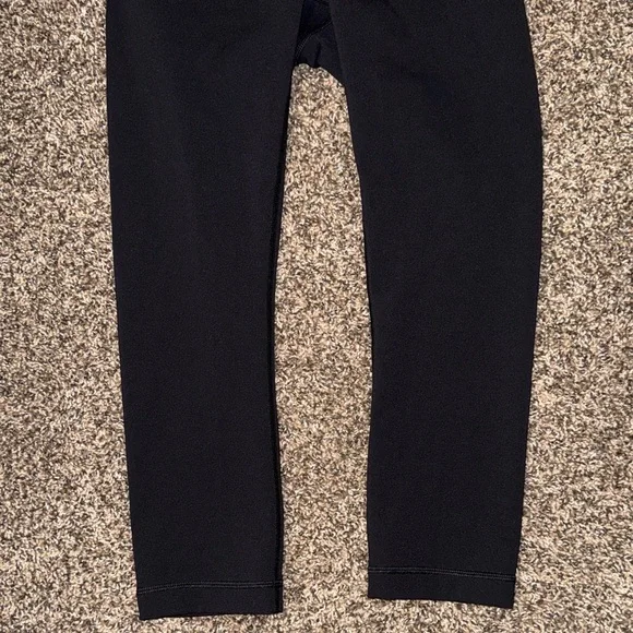 Lululemon Capri Legging size 4 - Picture 6 of 8